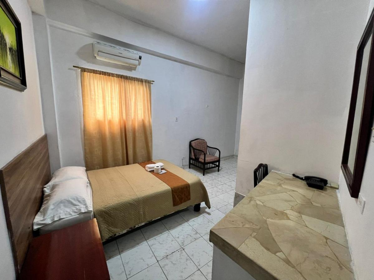 Atlantic Suites Hotel Guayaquil Eksteriør bilde