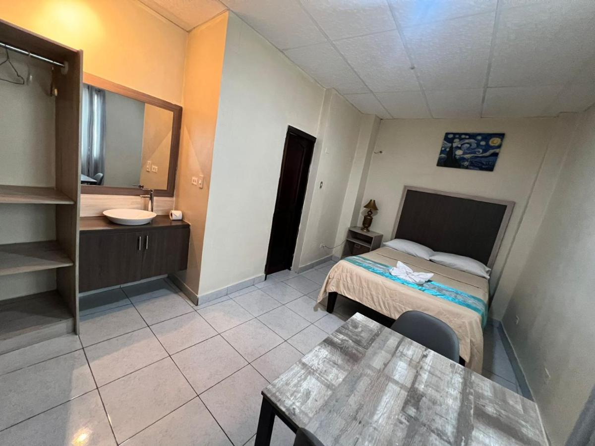 Atlantic Suites Hotel Guayaquil Eksteriør bilde